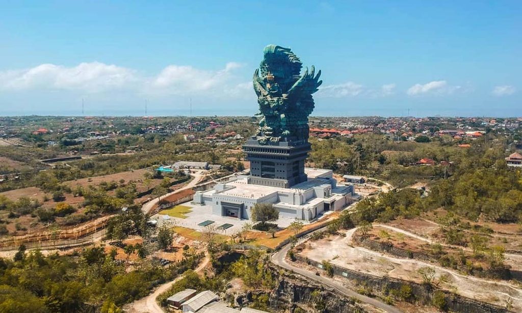 Достопримечательности полуострова Букит